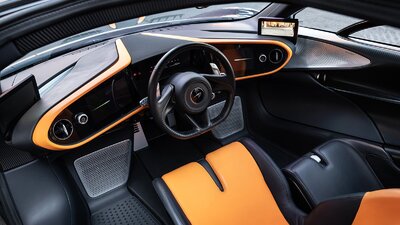 Carbon Black / McLaren Orange LeatherInterior image