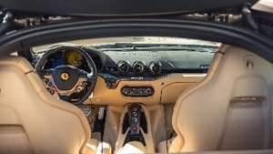 Black / Creta LeatherInterior image