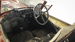 Brown LeatherInterior image