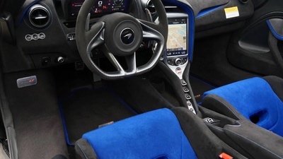 Black / Blue AlcantaraInterior image