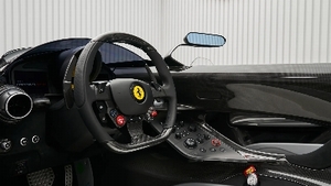 Nero / Bianco Leather - Bianco StitchingInterior image