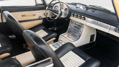 Black / Cream LeatherInterior image