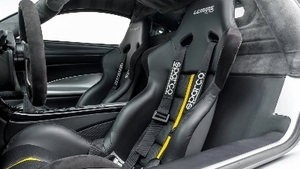 Black Leather / Alcantara - Yellow PipingInterior image