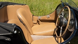 Brown LeatherInterior image