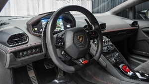 Nero Ade Alcantara / Leather - Rosso StitchingInterior image