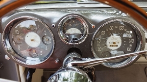 WhiteInterior image
