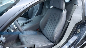 Grey LeatherInterior image