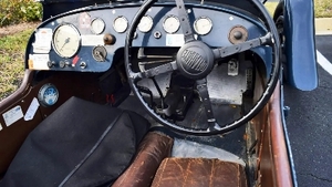 Brown LeatherInterior image