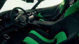 Black / Green Alcantara - Green StitchingInterior image