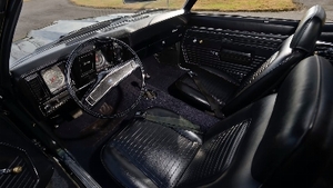 Black LeatherInterior image