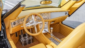 Pharaoh Hulshof LeatherInterior image