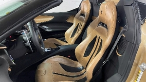 Nero / Ghianda LeatherInterior image