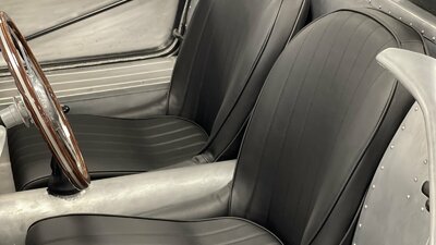 Black LeatherInterior image