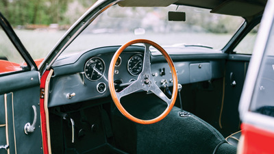 Nero LeatherInterior image