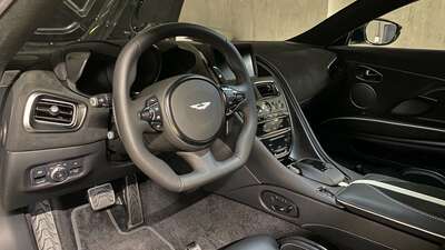 Obsidian Black Leather - Galena Silver StitchingInterior image