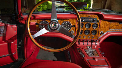 Red LeatherInterior image