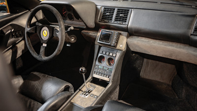 Nero LeatherInterior image