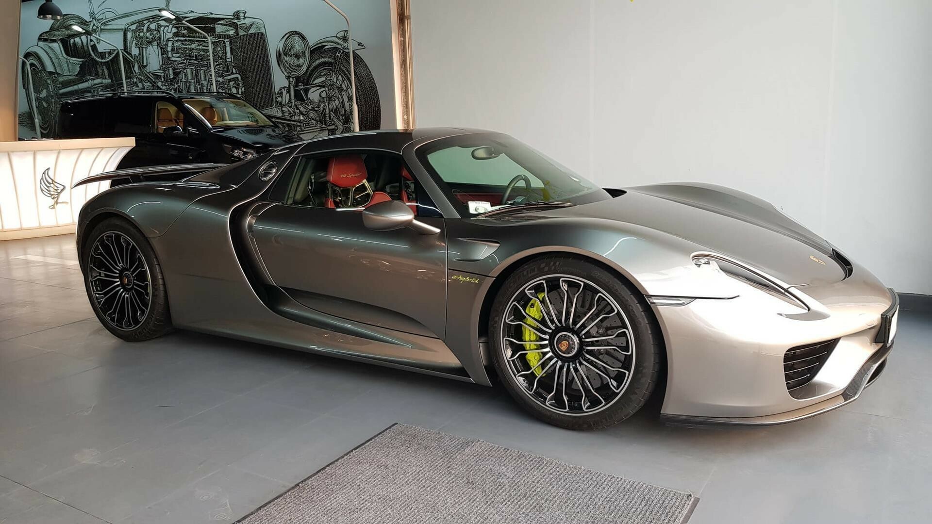 PORSCHE 918 Spyder - 800812 - Tom Hartley Jnr