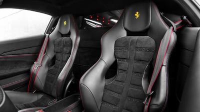 Nero LeatherInterior image