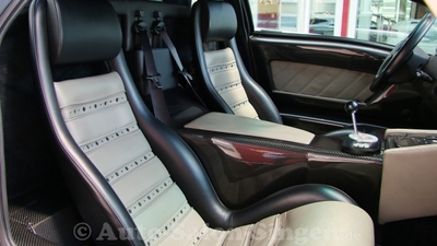 Black / Grey LeatherInterior image