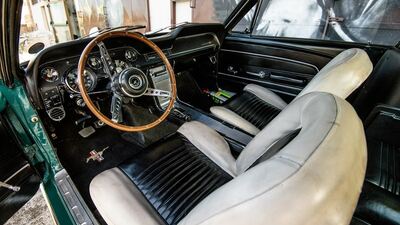 Black LeatherInterior image