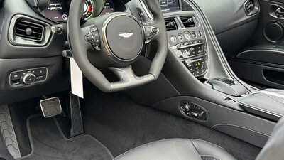 Obsidian Black Leather - Galena Silver StitchingInterior image