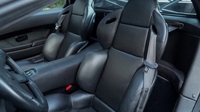 Charcoal Alcantara / LeatherInterior image