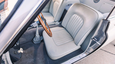 Grey LeatherInterior image