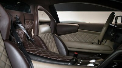 Beige Myron / Marrone Janus LeatherInterior image