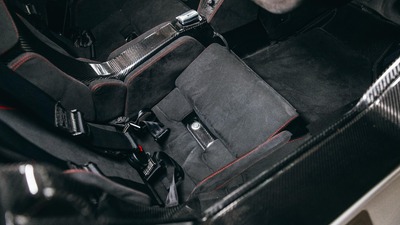 Black Alcantara - Red StitchingInterior image