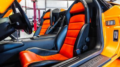 Nero / Arancio LeatherInterior image