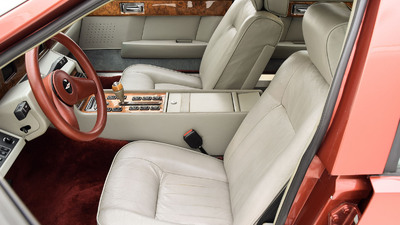 Dove Grey LeatherInterior image