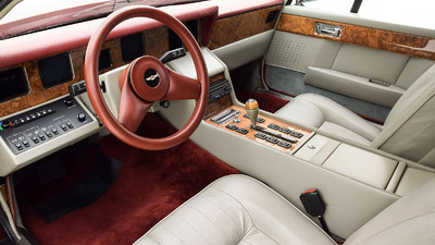 Dove Grey LeatherInterior image