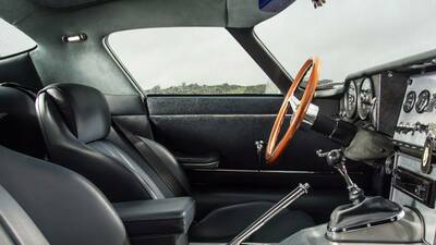 Dark Blue LeatherInterior image