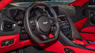 Black / Red LeatherInterior image