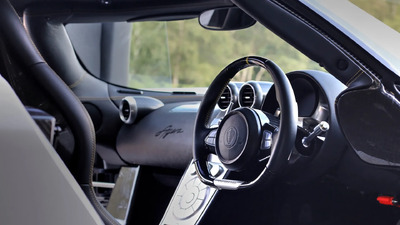 Black Leather - Yellow Diamond StitchingInterior image