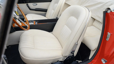 Bianco Molitan LeatherInterior image