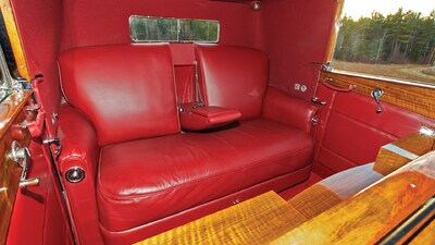 Red LeatherInterior image