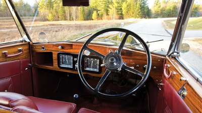 Red LeatherInterior image