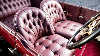 Red LeatherInterior image