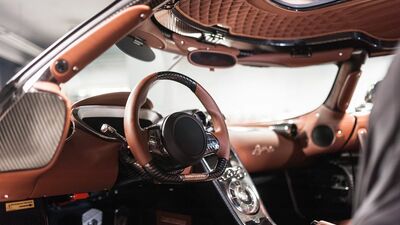 Brown / Tan Leather - Light Brown StitchingInterior image