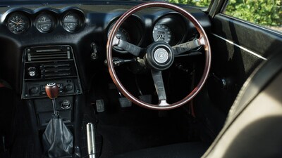 Black LeatherInterior image