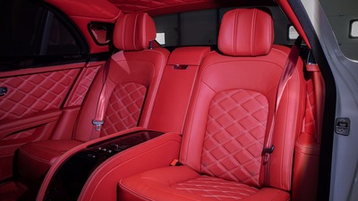 Red Leather - White StitchingInterior image