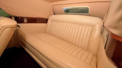 Saddlery Tan Leather / Cream LeatherInterior image