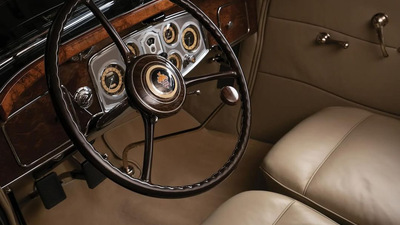 Cream LeatherInterior image