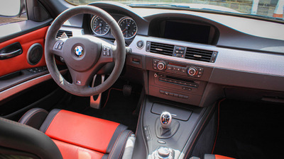 Sakhir Orange / Black LeatherInterior image