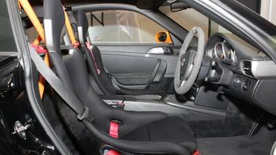 Black Alcantara / Houndstooth with White StitchingInterior image