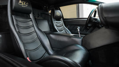 Black Leather - Gold stitchingInterior image