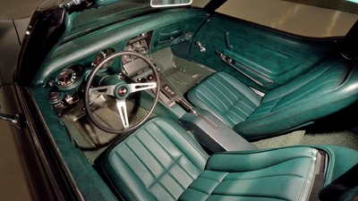 Green LeatherInterior image