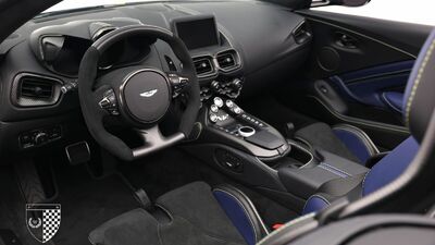 Indigo Blue / Obsidian LeatherInterior image